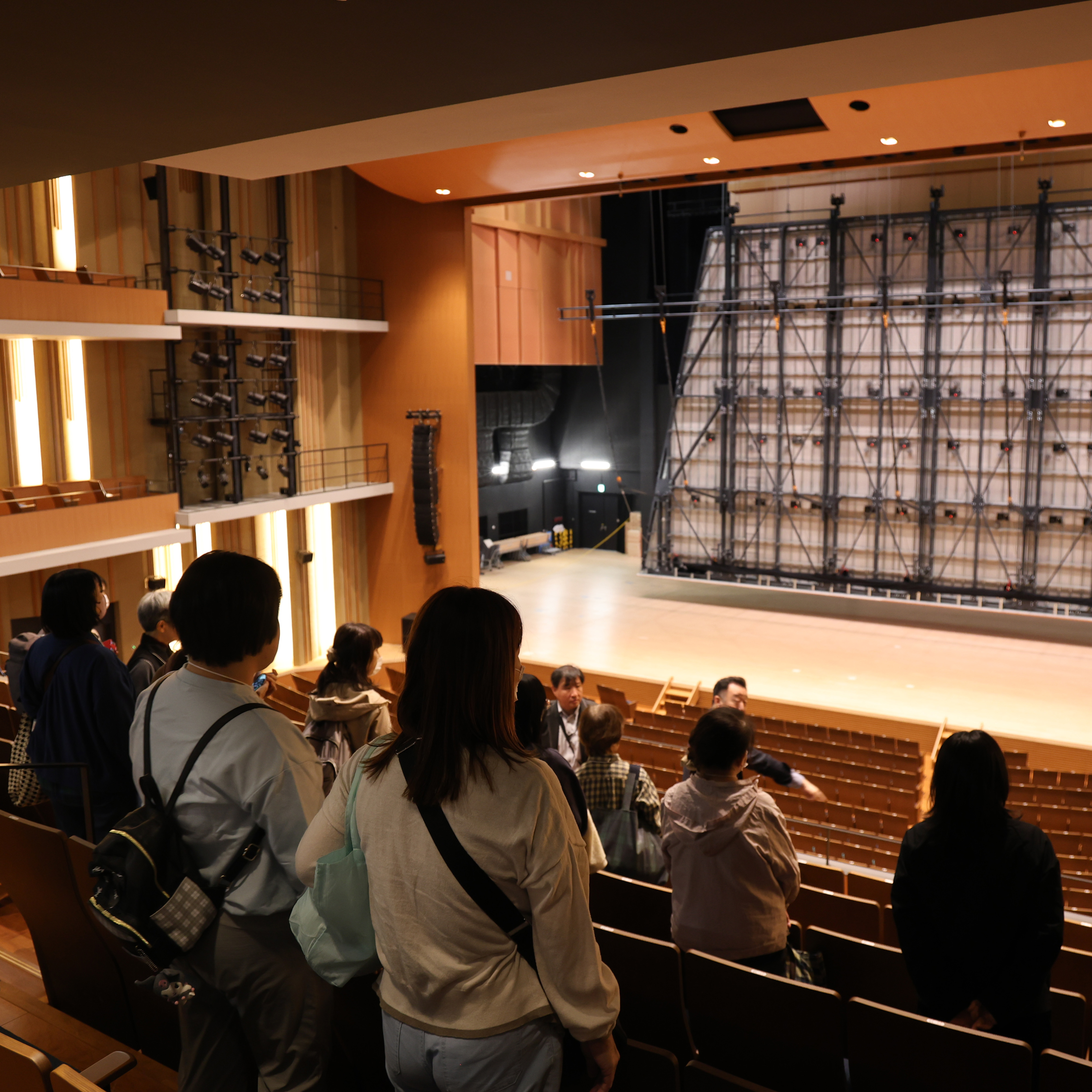 大ホール見学ツアー